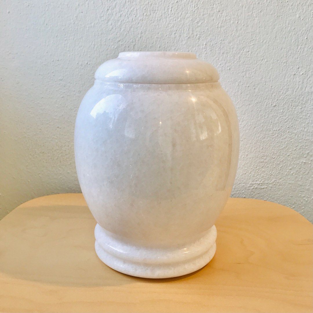 Urn